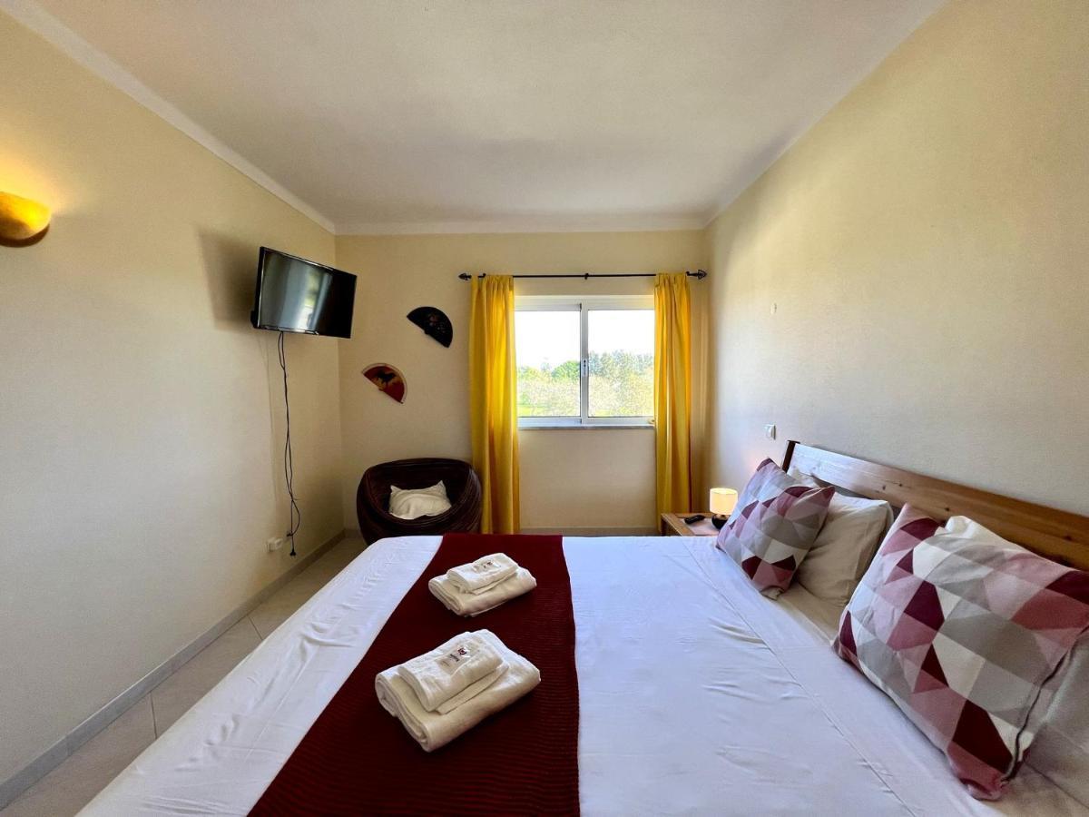 Alvor Paradise With Pool By Homing Extérieur photo