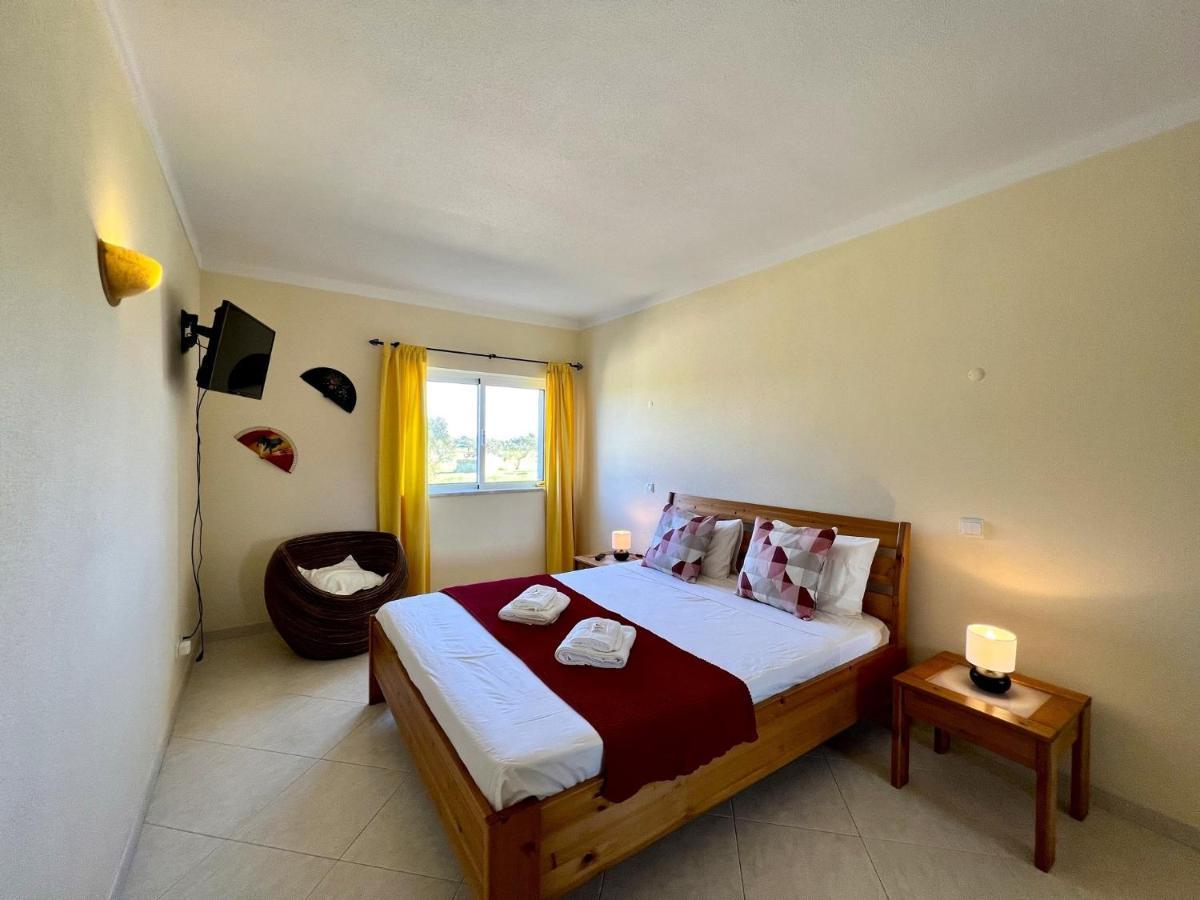 Alvor Paradise With Pool By Homing Extérieur photo